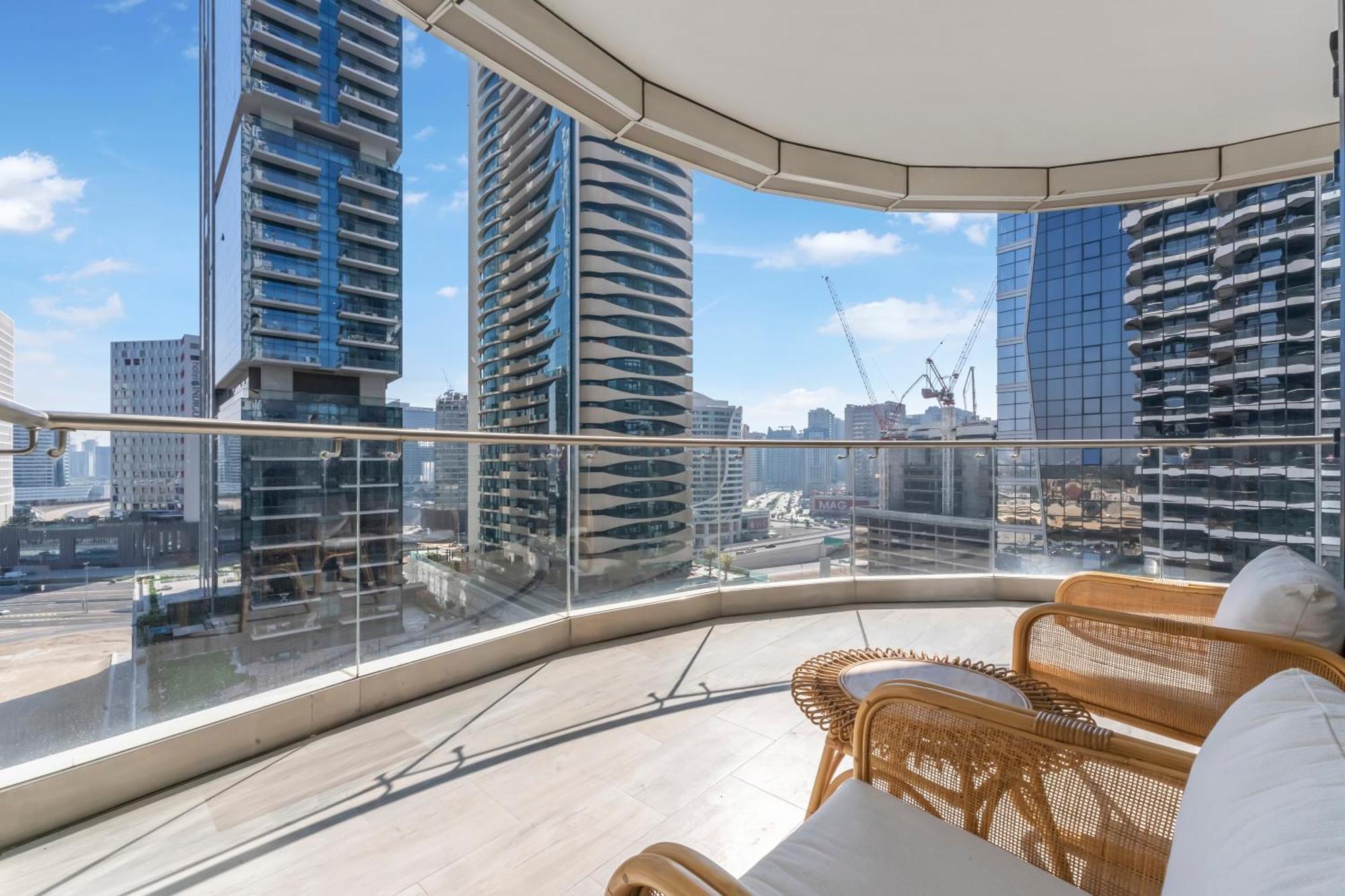 Fam Living - Rp Heights - 3 Mins Walk To Burj Khalifa & Dubai Mall Downtown 두바이 외부 사진